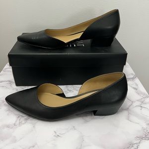 Naturalizer “Belina” Black Leather Heels